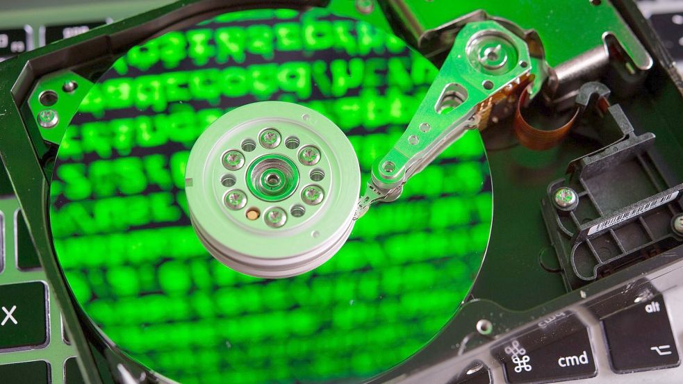 Die Angeklagten sollen dem russischen Geheimdienst GRU unbefugt Informationen weitergegeben (Symbolbild). Foto: Matthias Balk/dpa