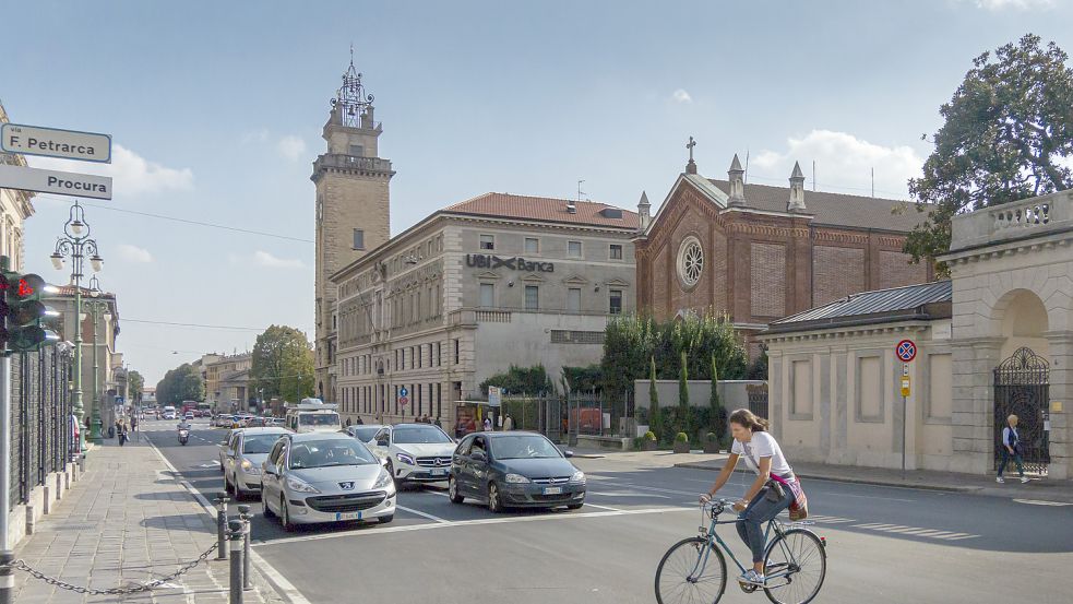 Vorrang vor Autos haben Radfahrer noch nicht: Dafür dürfen sie sich über eine kleine finanzielle Unterstützung freuen. Foto: Imago images/Panthermedia