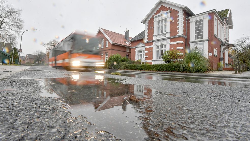 Die Kirchdorfer Straße in Aurich wird saniert – ober- und unterirdisch. Foto: Ortgies