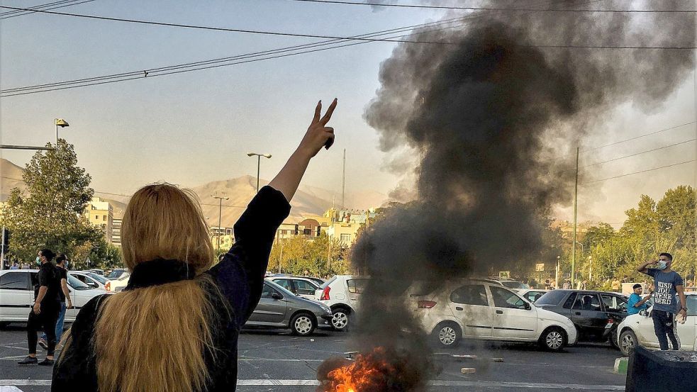 Proteste in Teheran. Foto: Uncredited/AP/dpa
