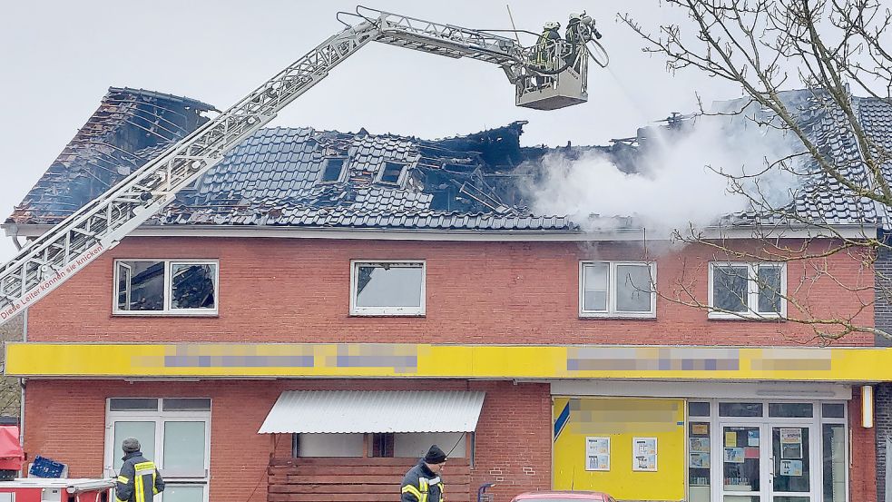 Die Borkumer Inselfeuerwehr musste am Sonntagmorgen in die Wilhelm-Feldhoff-Straße ausrücken. Foto: Ferber