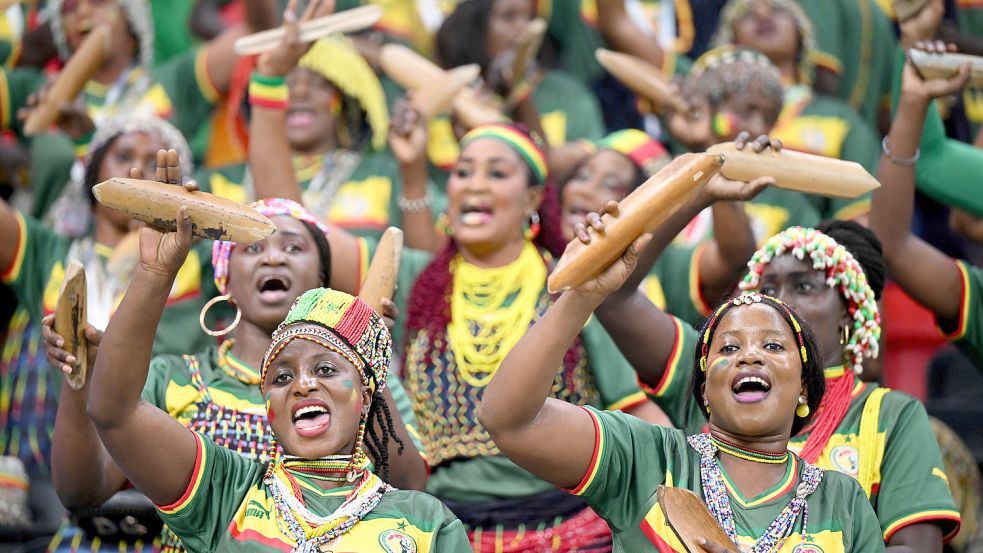 Die Fans aus dem Senegal hinterließen bei Thomas Ciesielski bleibenden Eindruck. Er sah die Partien gegen Ecuador (2:1) und England (0:3). Foto: DPA