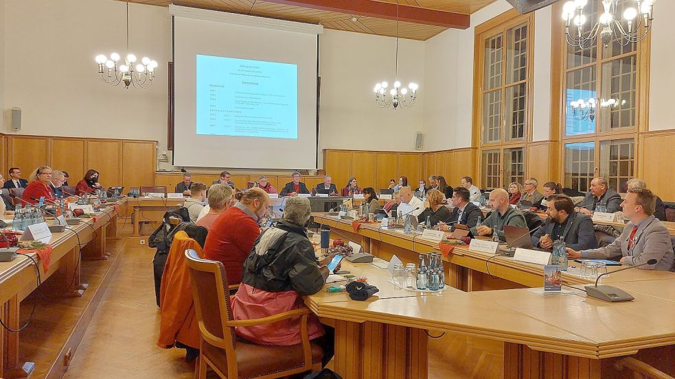 Der Emder Rat kam am Donnerstag zur letzten Sitzung in diesem Jahr zusammen. Foto: Hanssen