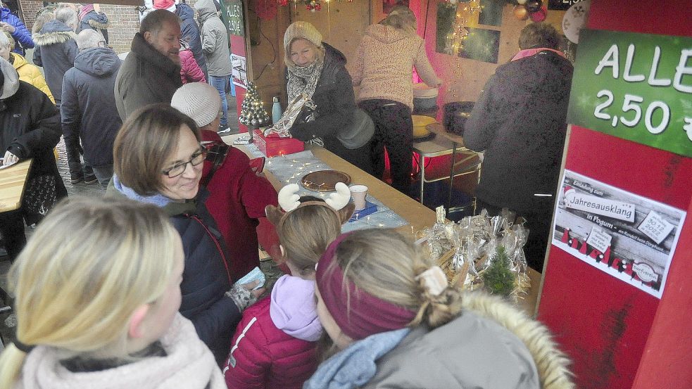 In Ditzum wurde beim Weihnachtsmarkt einiges geboten. Foto: Wolters