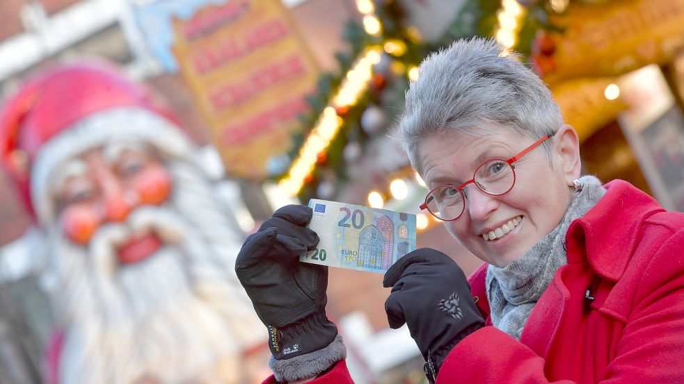 Mit diesem Schein als Budget geht es für Reporterin Karin Lüppen auf zum Weihnachtsmarkt. Foto: Ortgies