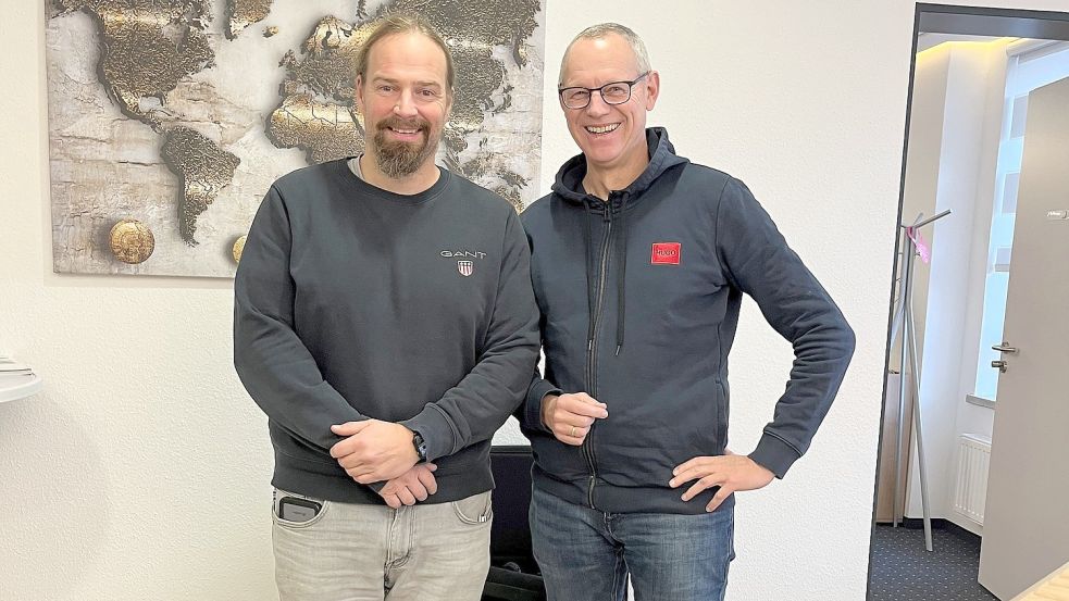 Für die Doppelqualifizierung an der Conerus-Schule in Norden ist eine Doppelspitze zuständig: Holger Stellmacher (links) ist Abteilungsleiter für Berufliche Gymnasien, Norbert Göttker Abteilungsleiter für Sozialpädagogik.