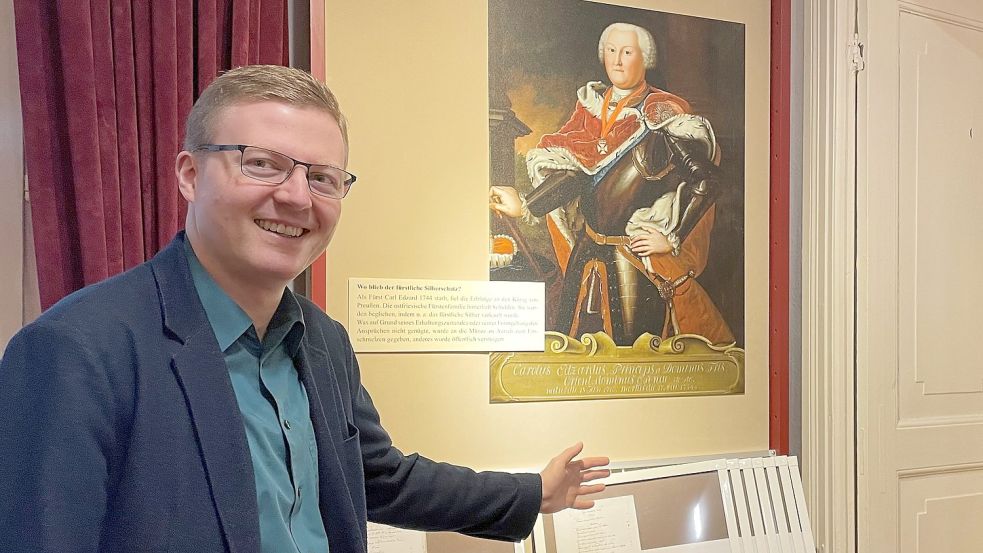 Hereinspaziert! Dr. Christopher Galler möchte die Besucherfrequenz im Historischen Museum erhöhen. Foto: Boschbach