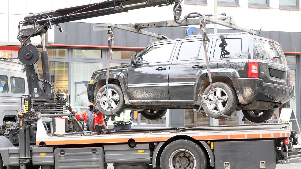 Auto am Haken – das wird in Hamburg deutlich teurer. Foto: www.imago-images.de