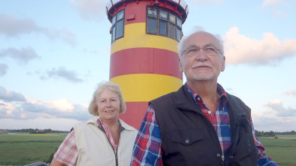 Am Pilsumer Leuchtturm verlebte das Ehepaar Jüsche seine glücklichsten Jahre. Fotos: Ahrends (3)