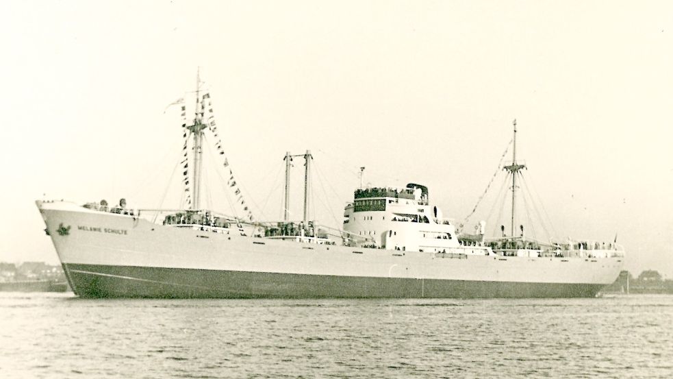 Die „Melanie Schulte“ war ein von den Nordseewerken gebauter Stückgutfrachter. Das Schiff der Emden-Klasse fuhr für die Reederei Schulte & Bruns. Foto: Bildstelle der Nordseewerke