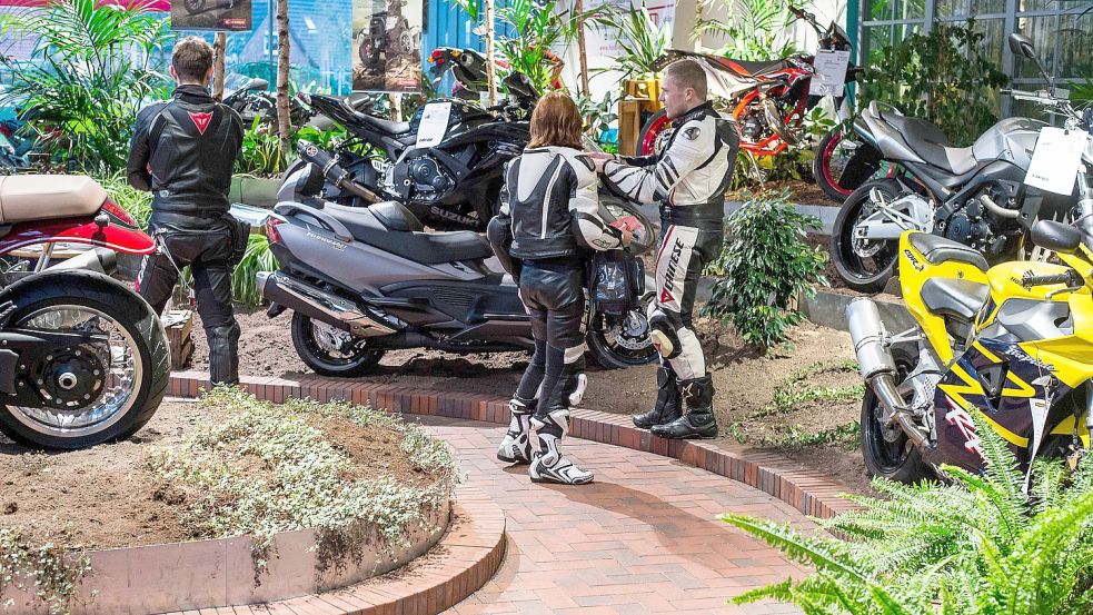 Mit den Motorradtagen kommen in diesem Jahr wieder schnucklige Maschinchen in die Wiesmoorer Blumenhalle. Foto: Archiv/privat