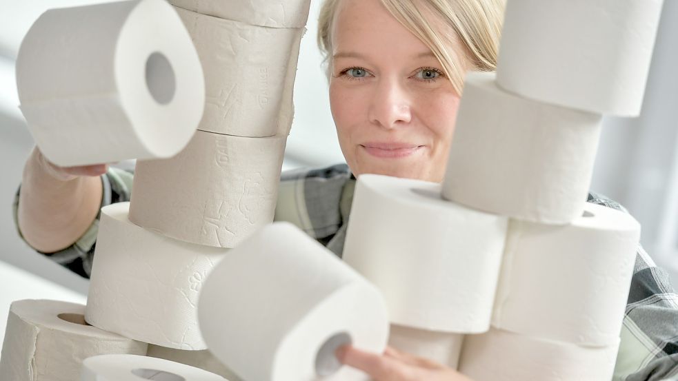 Recyceltes Toiletten- und Kopierpapier sind erste Schritte zu effektivem Klimaschutz. Wie sieht es damit in Aurich aus? Foto: Ortgies