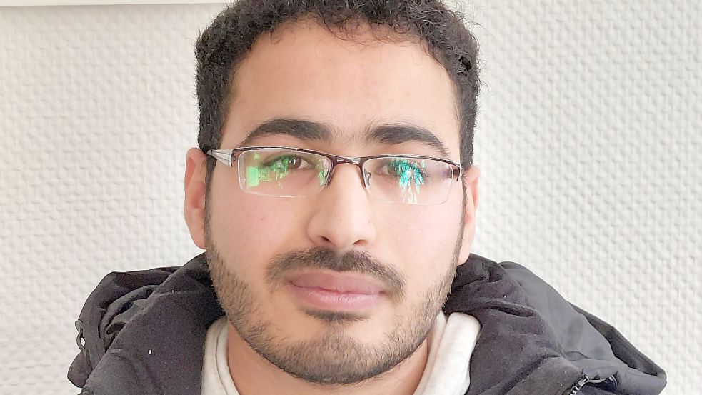 Abdelmoughit Bourhanm stammt aus Marokko und hat bis zum Kriegsbeginn in der Ukraine studiert. Die Ablehnung seines Antrags auf eine Aufenthaltserlaubnis will die Leeraner Kreisverwaltung laut seinem Anwalt nicht zurückziehen – aber ihm eine Fiktionsbescheinigung erteilen, die ihm ein zwölfmonatiges Bleiberecht bescheren soll. Foto: privat