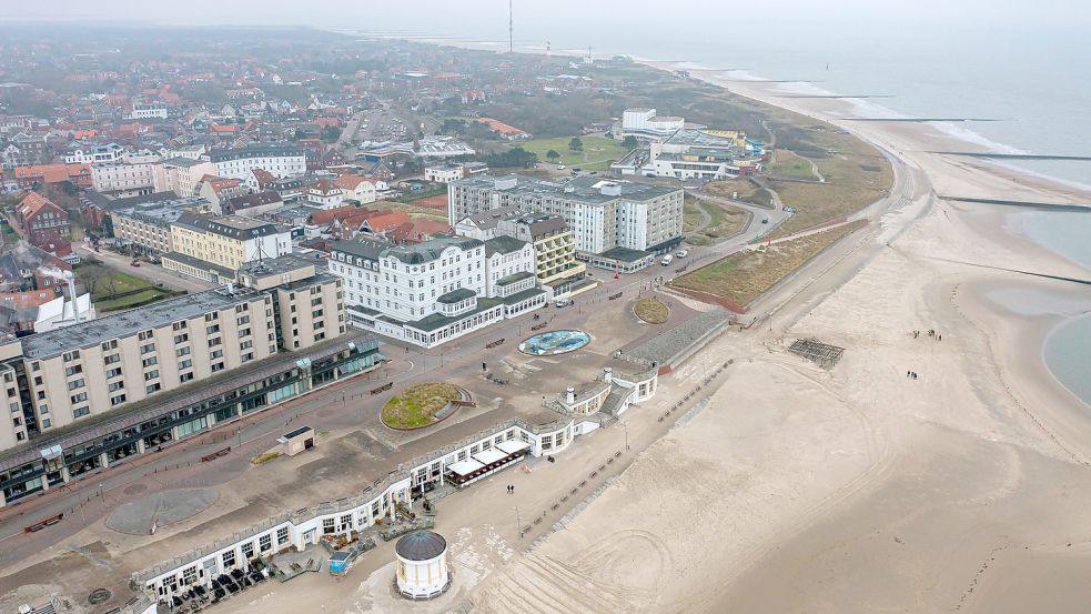 Die Wohnungen auf der Insel Borkum sind nicht so teuer wie auf ihren beiden Nachbarinseln Juist und Norderney. Foto: Schuldt/dpa