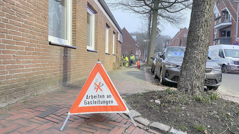 Das Leck in der Gasleitung befand sich vor dem Gebäude an der Ecke Boltentorstraße/Meister-Geerds-Straße. Foto: Löschen