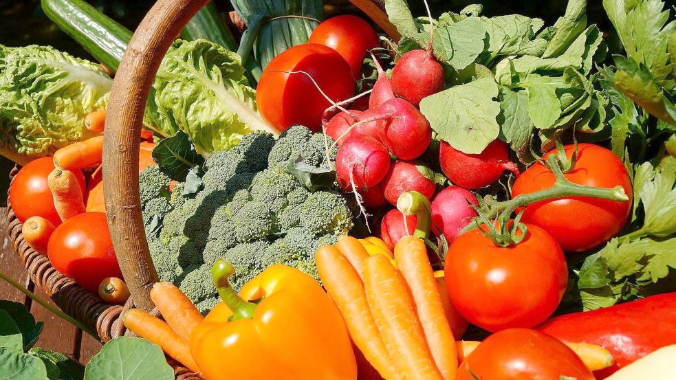 Frisches Gemüse und Obst gibt es schon jetzt auf dem Hinteraner Wochenmarkt zu kaufen. Händler von manch anderer Ware fehlen allerdings. Symbolfoto: Pixabay