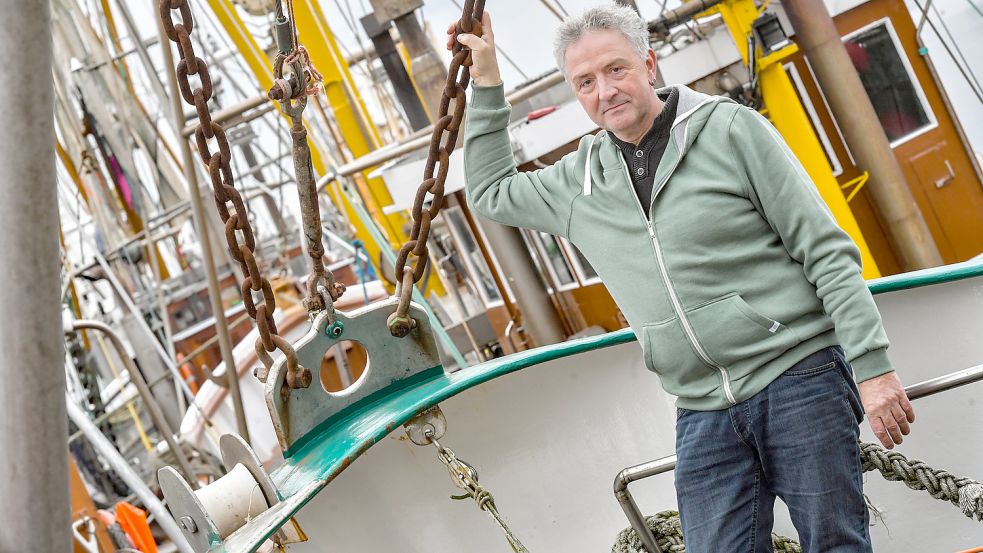 Jann-Tjado Gosselaar hat eine Erklärung dafür, warum der offene Direktverkauf heute unüblich ist. Foto: Ortgies