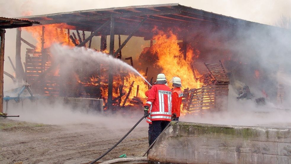 Feuerwehrleute mit doppelter Mitgliedschaft können sich nicht nur aussuchen, ob sie ausrücken, sondern auch wohin. Symbolfoto: Pixabay