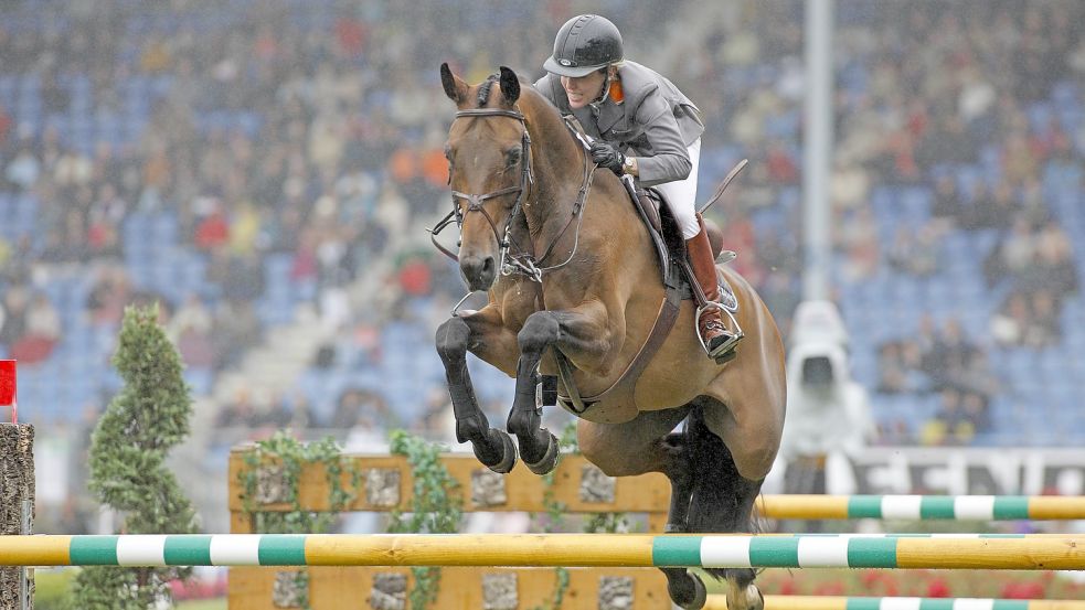 Mehr als ein Jahrzehnt bildeten Meredith Michaels-Beerbaum und „Shutterfly“ ein sehr erfolgreiches Duo. Hier ein Foto von einem ihrer letzten Auftritte 2011. Foto: Imago
