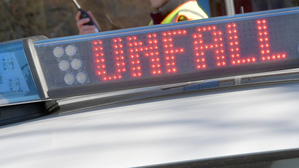 Drei Verletzte und ein hoher Sachschaden waren Folge eines Verkehrsunfalls in Emden. Symbolfoto: Ortgies/Archiv