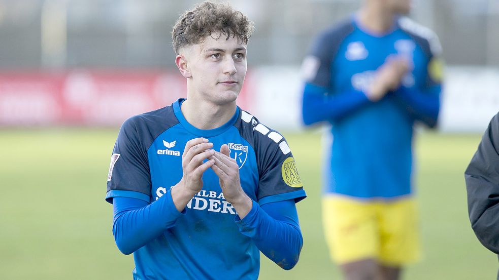 Leon Kugland wurde vom SV Meppen ausgeliehen und feierte zum Start mit Kickers ein 1:1 gegen Jeddeloh. Foto: Doden/Emden