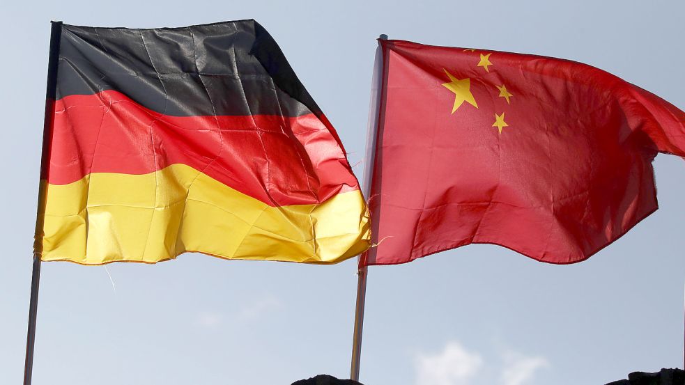 Deutsche Politiker und Experten reagierten besorgt nach dem Abschuss des Ballons in den USA. Foto: imago images/Frank Sorge