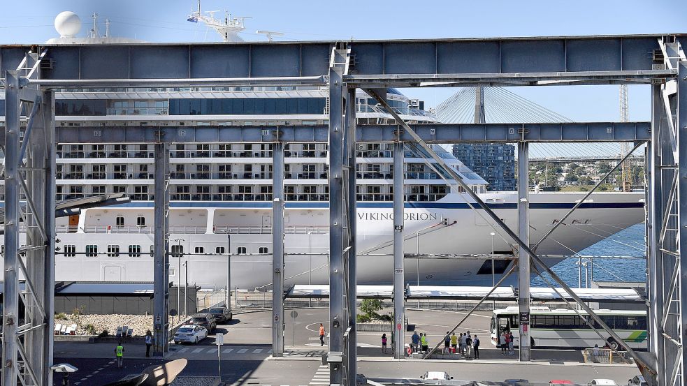 Vor wenigen Wochen abgewiesen: die „Viking Orion“ Anfang Februar in Sidney. Foto: Bianca de Marchi/Imago Images