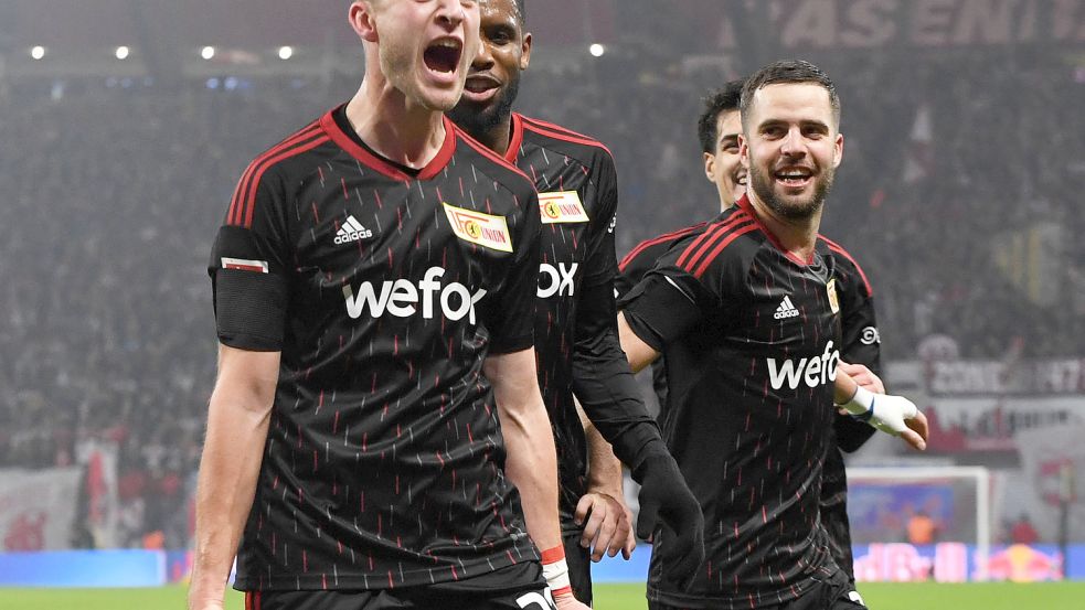 Hatten in letzter Zeit öfter Grund zum Jubeln: Robin Knoche (links) und seine Mistspieler vom FCU. Foto: imago/Koch