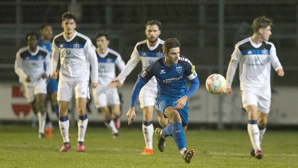 Antreiber, Torvorbereiter und Vorbild: Tido Steffens zeigte als Kapitän eine gute Leistung. Foto: Doden/Emden