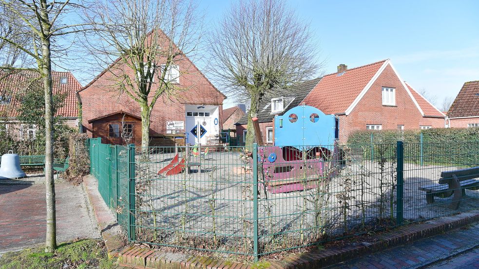 Das Biregio-Urteil zur Kita Uttum: eingruppig, eingeschränkte Nutzung, nicht ganztagsfähig, Sanierungsbedarf. Foto: Wagenaar