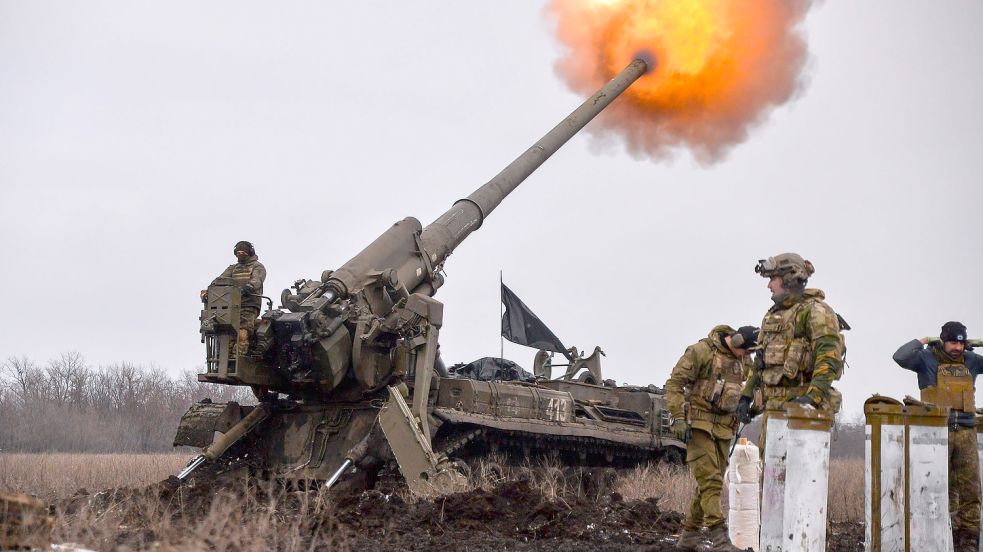 February 5, 2023, Ukraine: Ukrainian artillery teams fire Pions toward Russian positions in Bakhmut. Artillery continues Foto: IMAGO/Madeleine Kelly