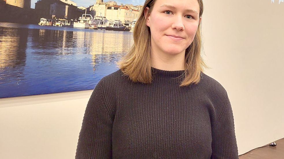 Katharina Kewitz, Sprecherin der Lübecker Ortsgruppe von Fridays For Future, findet, dass der Traum vom eigenen Auto verändert werden müsse. Foto: Joshua Hirschfeld