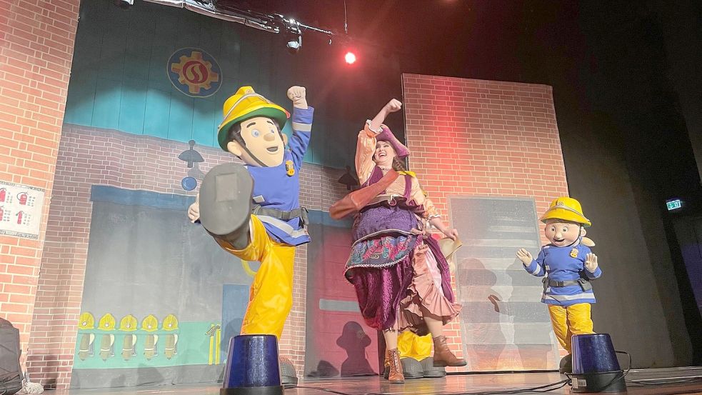 Es ging auf Schatzsuche mit Feuerwehrmann Sam im Theater an der Blinke. Foto: Nording