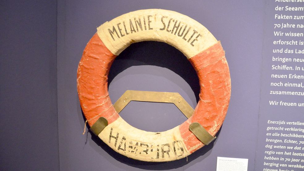Dieser Rettungsring ist das einzige Stück, das nach dem Untergang der „Melanie Schulte“ gefunden wurde und auch noch heute erhalten ist. Foto: Hillebrand