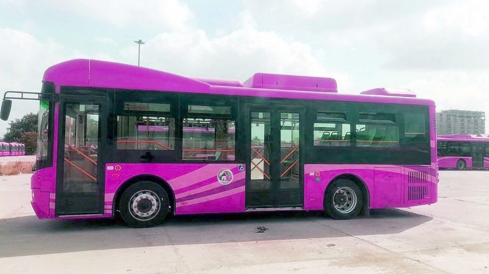 Pakistan führt erste Buslinien für Frauen ein Foto: Ppi/PPI via ZUMA Press Wire/dpa