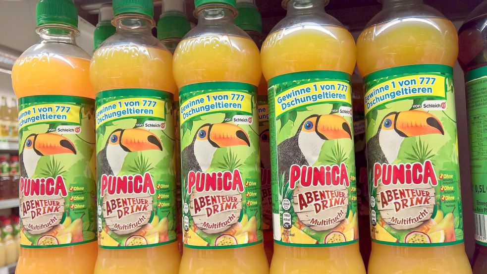 Der Punica-Fruchtsaft wird in den Supermarktregalen immer rarer. Das wollen Ebay-Nutzer ausnutzen. Foto: imago images/Manfred Segerer