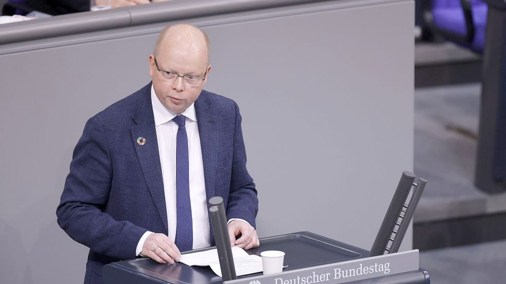 Debatte um Minderheitensprachen in Deutschland: Stefan Seidler vom Südschleswigschen Wählerverband sprach im Bundestag Nordfriesisch und Dänisch. Foto: Christoph Hardt via www.imago-images.de