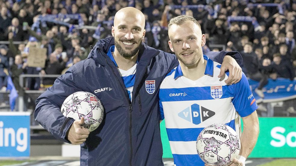 Lennart Thy (rechts) strahlte mit seinem Mitspieler Tolis Vellios um die Wette. Foto: Pro Shots/Imago