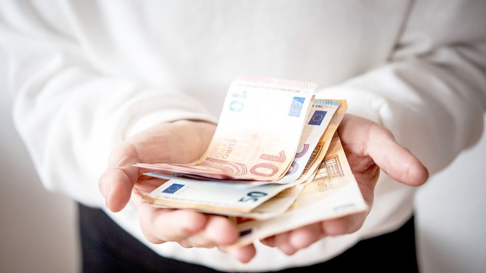 Die Inflationsausgleichsprämie ist auf den ersten Blick hochattraktiv und wird angesichts der stark gestiegenen Preise von vielen dringend benötigt. Foto: dpa/Zacharie Scheurer