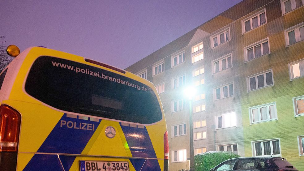 In Brandenburg ist gestern ein Mann von der Polizei erschossen worden. Kurz darauf fielen im gleichen Ort wieder Schüsse - allerdings in einem anderen Fall. Foto: dpa/Robert Michael