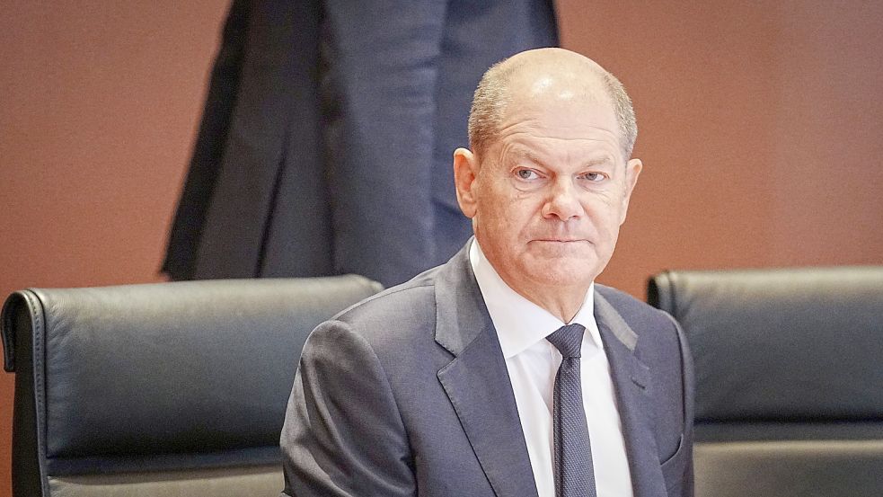 Bundeskanzler Olaf Scholz reagierte am frühen Freitagmorgen auf die mutmaßliche Amoktat in Hamburg bei den Zeugen Jehovas. Foto: Kay Nietfeld/dpa