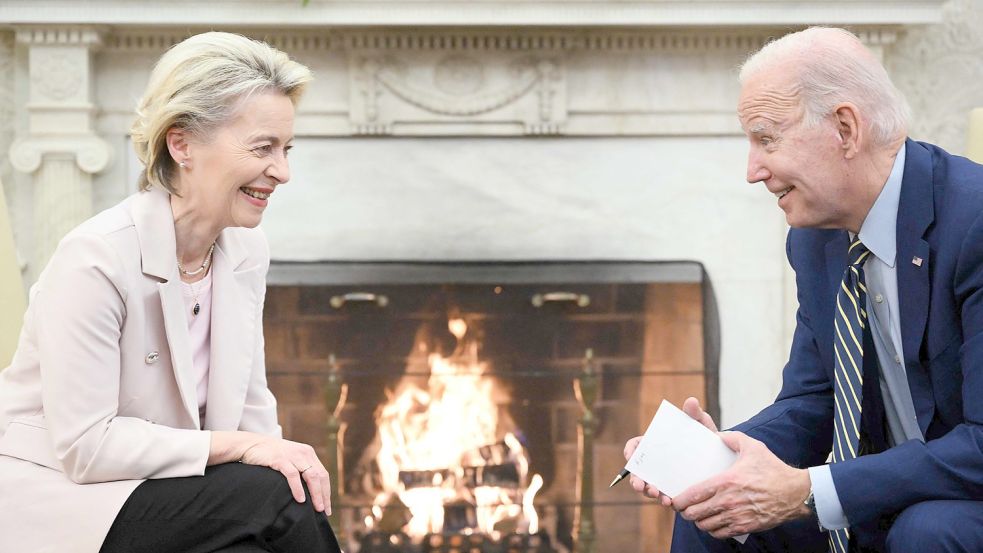 EU-Chefin Ursula von der Leyen und US-Präsident Joe Biden haben den Subventionsstreit ein wenig entschärft. Foto: MANDEL NGAN / AFP