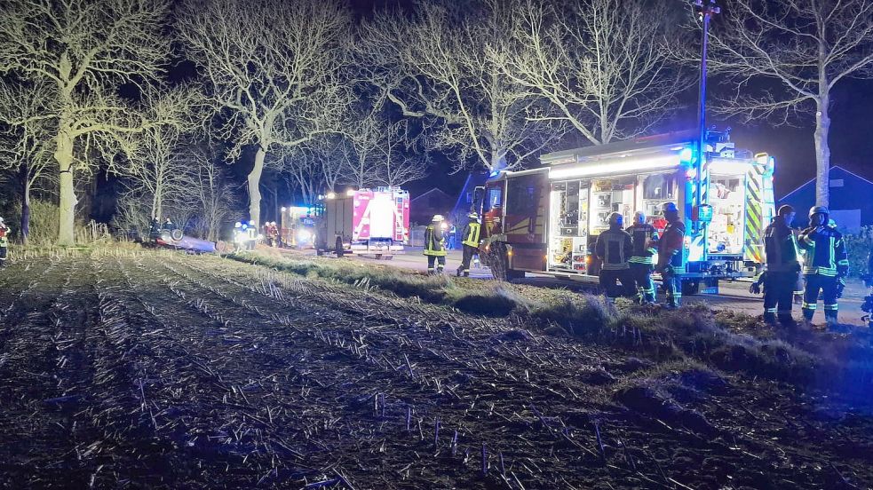 Außer dem Rettungsdienst waren auch Polizei und Feuerwehr im Einsatz.