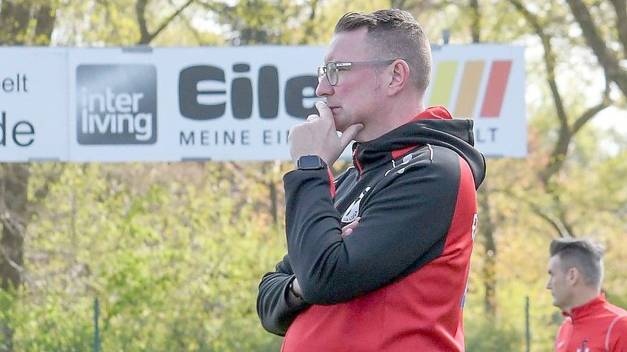 Jörg Ulferts hatte Frisia Loga in der vergangenen Saison übernommen. Foto: Doden