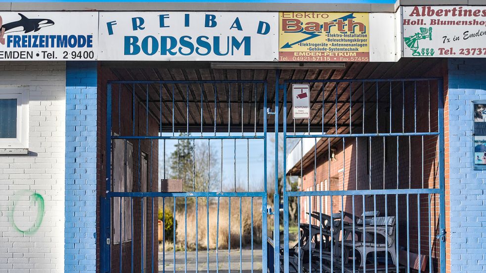 Viele Menschen in Borssum warten sehnlichst auf die Wiedereröffnung ihres Freibads. Foto: Ortgies/Archiv