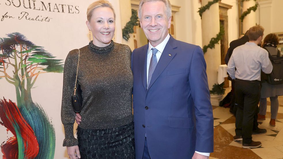 Vergangenes Wochenende sollen sich Bettina und Christian Wulff zum dritten Mal das Ja-Wort gegeben haben. Foto: dpa/Karl-Josef Hildenbrand