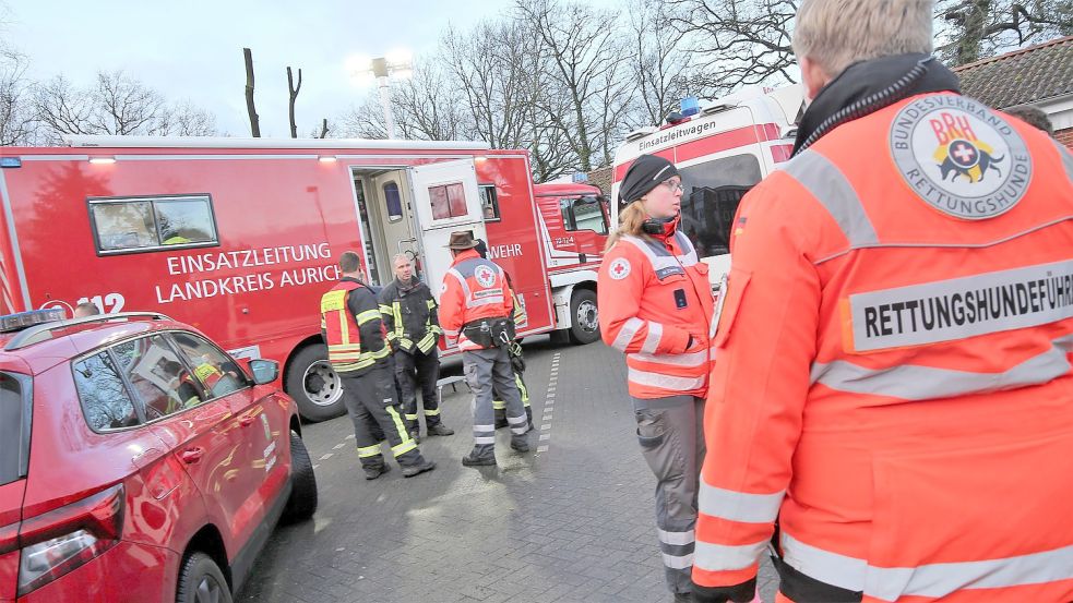 Im Januar suchten Polizei, Feuerwehr und Rettungskräfte in Popens nach einer vermissten 84-Jährigen. Foto: Archiv/Böning