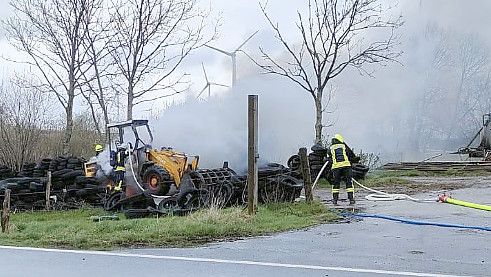 Die Feuerwehr Stedesdorf rückte am Sonnabendnachmittag zu einem Brand in Stedesdorf aus. Foto: Feuerwehr Stedesdorf