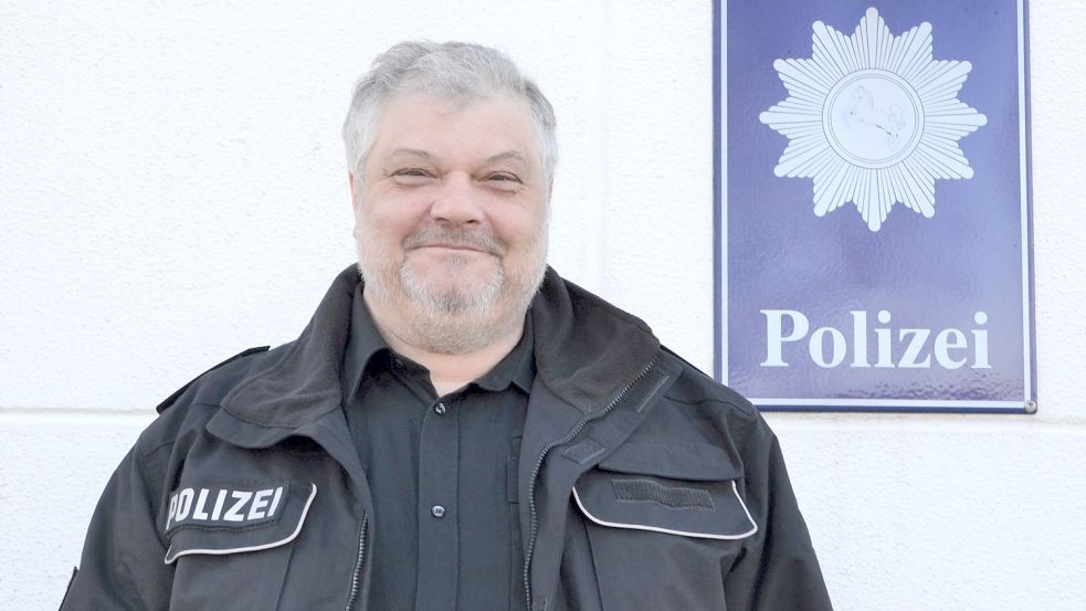 Kriminaloberkommissar Frank Mertsching hat in Hinte den Posten des Stationsbeamten übernommen. Foto: Polizei