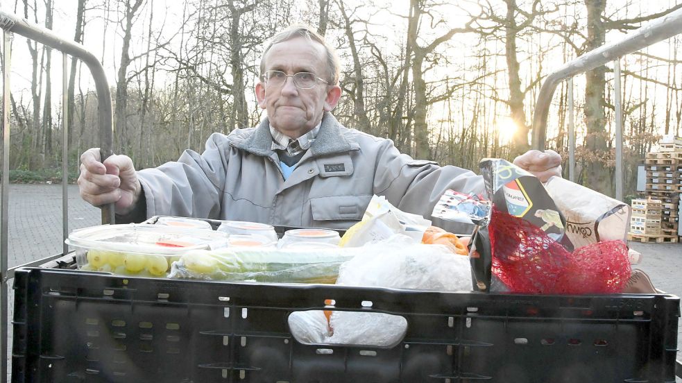 So kannten ihn Kollegen, Kunden und Partner der Tafel: Konrad Janßen packte für den guten Zweck immer kräftig mit an. Foto: Archiv